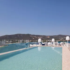 Fergus Style Tobago - Adults Only Отель
